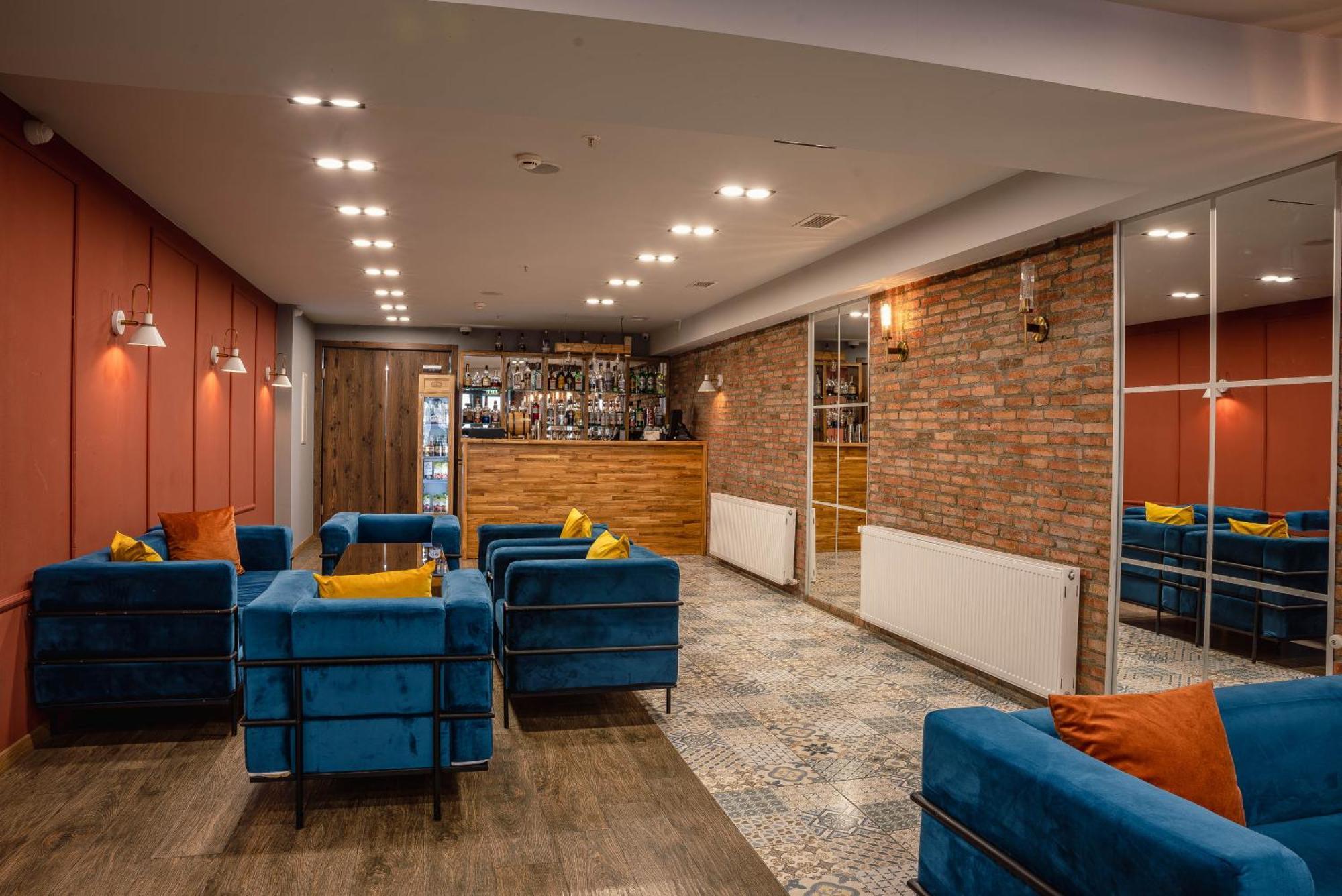 Gudauri Inn Bagian luar foto The lounge at the airport