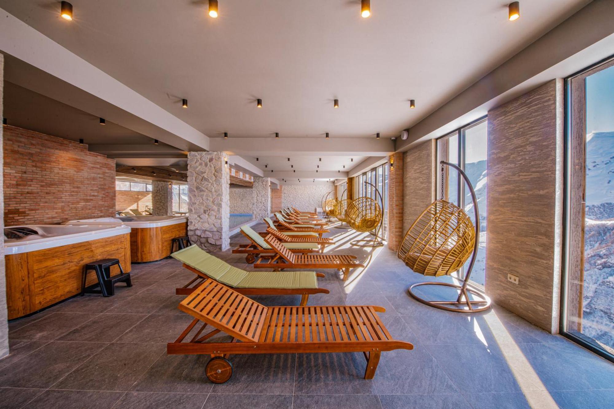 Gudauri Inn Bagian luar foto Spa at the hotel